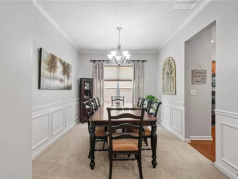 5825 Weddington Dr — Photo 17