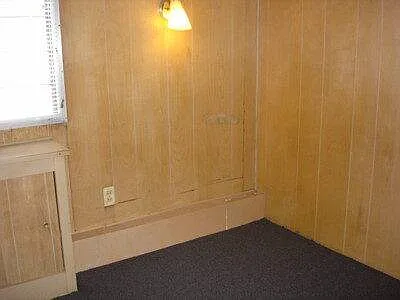 3001 Dennis Ct NE — Photo 2