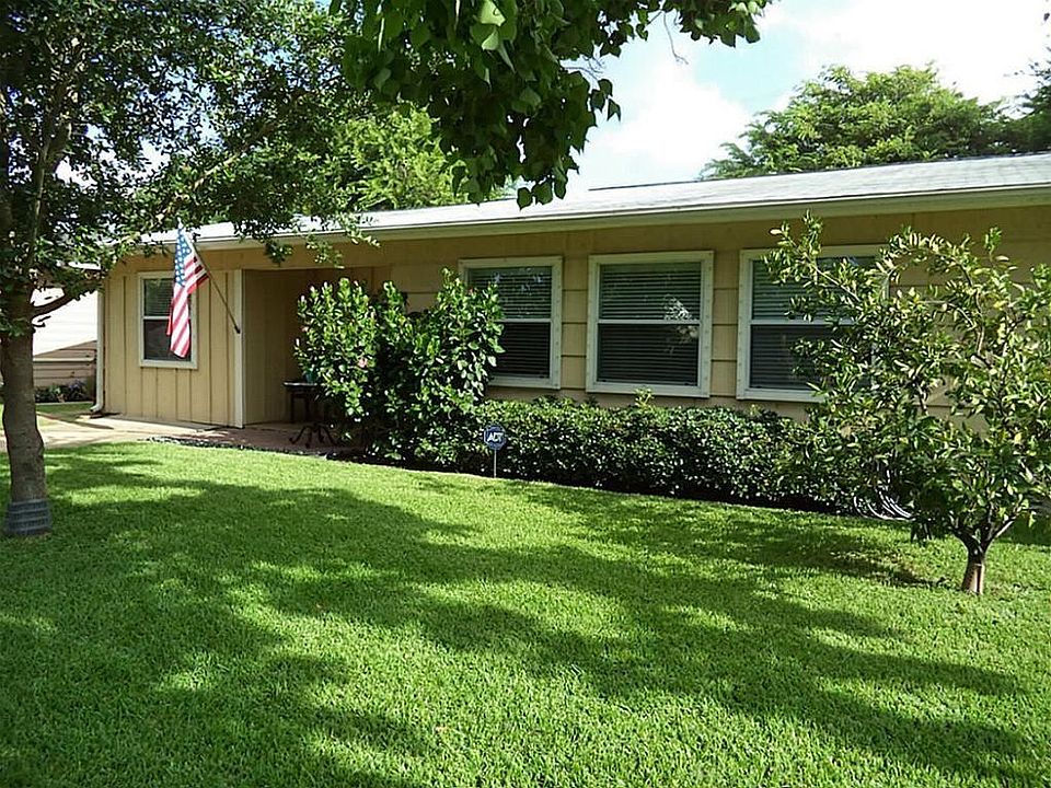 1st image of 124 Barracuda Ave