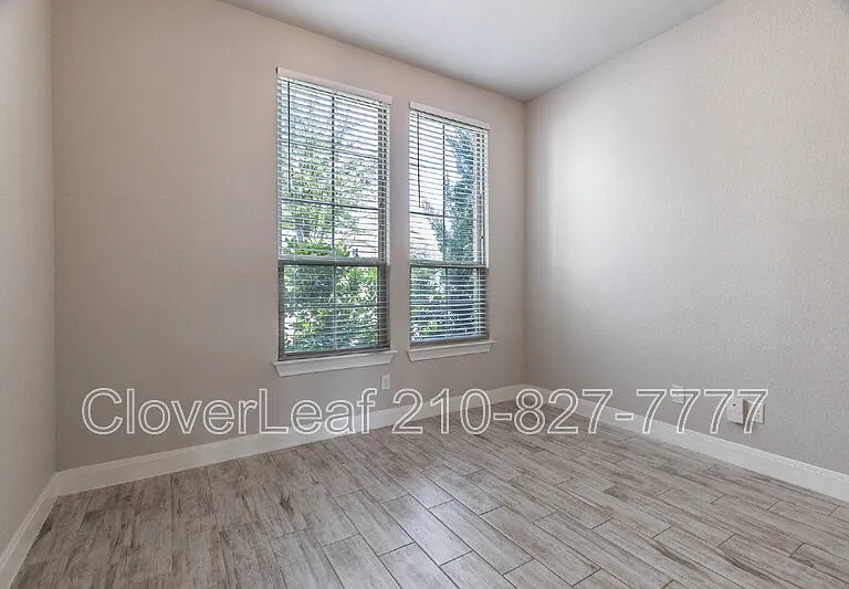 3718 Avia Oaks — Photo 8