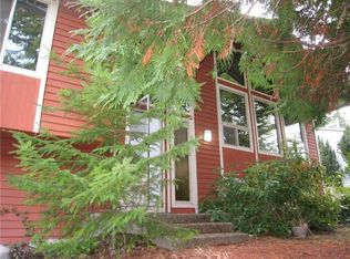 2201 NE Eton Ln, Bremerton, WA 98311