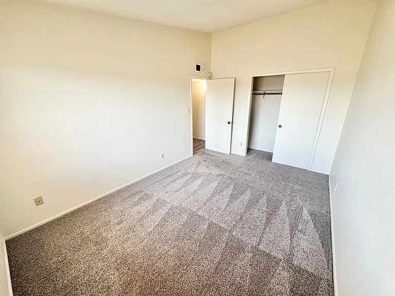 6828 N 81st Ln — Photo 22