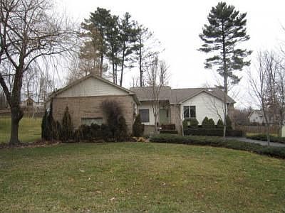 1st image of 34 Sandlewood Dr