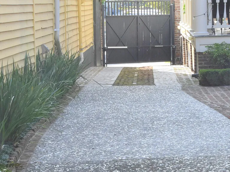 14 Elizabeth St #5 — Photo 8