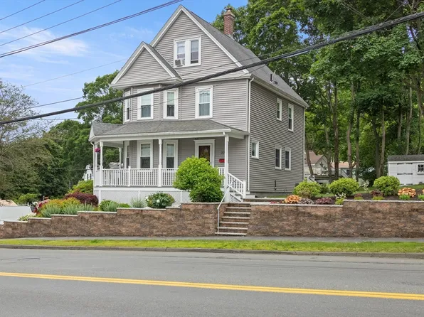 376 Lincoln Ave, Saugus, MA 01906
