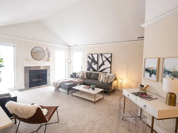 River Oaks West Apartments