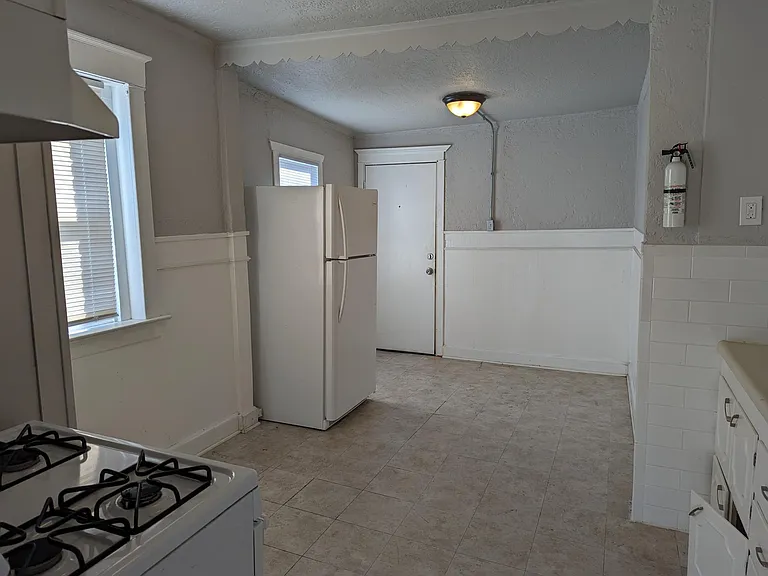 3931 Scarritt Ave #3 — Photo 7