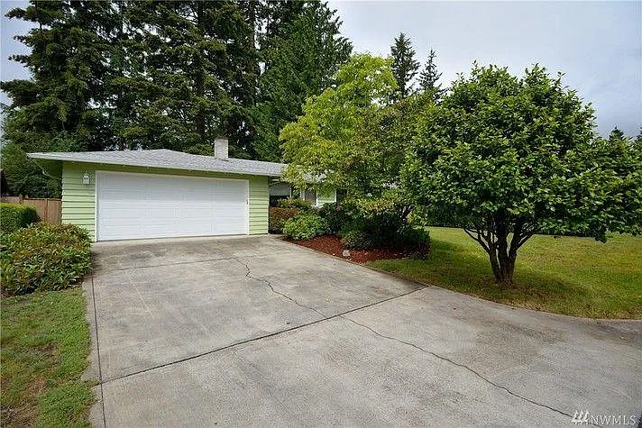 1619 168th Ave NE photo 1