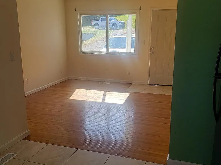 12 Rallen Dr — Photo 6