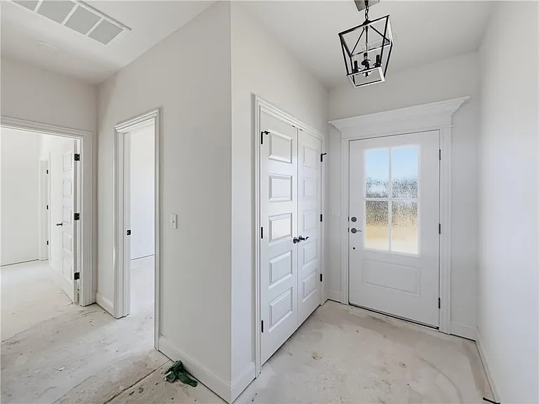 6800 Basswood Ave — Photo 9
