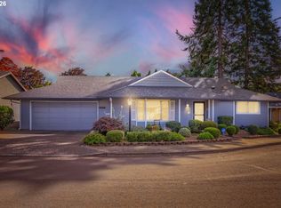 10570 SW Century Oak Dr, Tigard, OR 97224