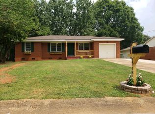 2718 Pinetree Ln NW, Huntsville, AL 35810