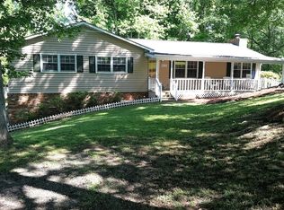 952 Dogwood Trl, Winder, GA 30680