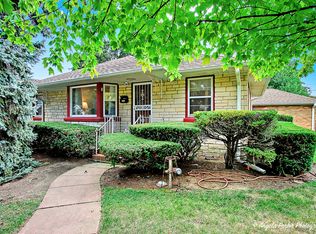 2029 Lloyd Ave, Waukegan, IL 60085