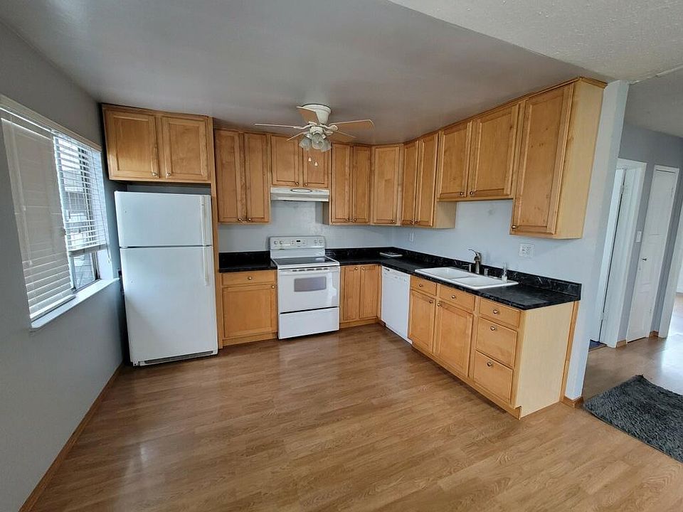 1st image of 837 Jenevein Ave #3