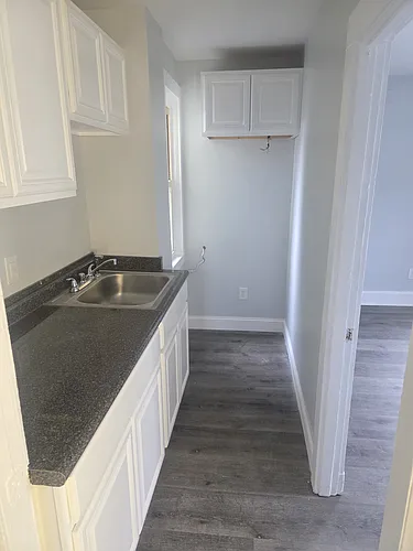 494 Rivet St #2 Photo 1