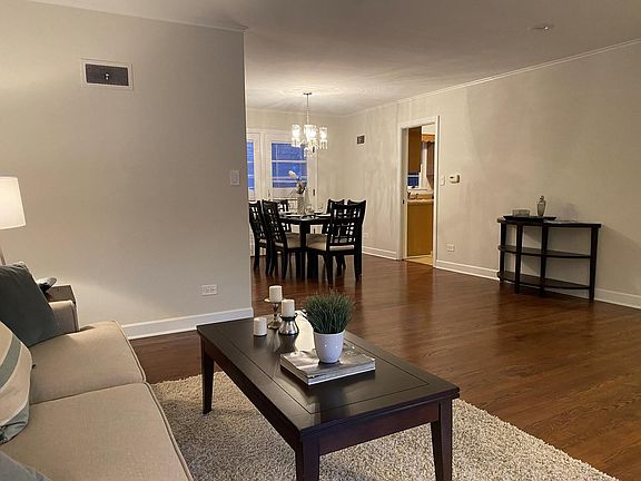 5th image of 457 Cornell Ave