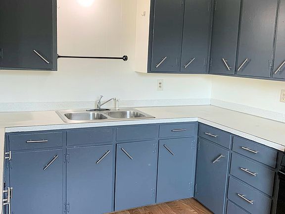 3rd image of 304 Hammons Ave APT 1