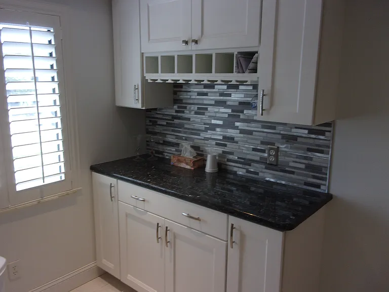Kitchen plenty of cabinets_06032026