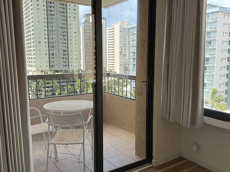 430 Lewers St #12D — Photo 5