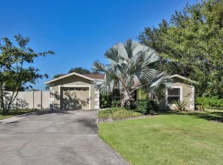 509 Manatee Dr, Ruskin, FL 33570