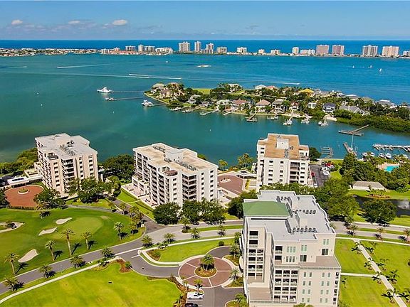 2nd image of 125 Belleview Blvd #301