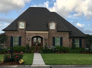 1124 Rosedown Dr, Thibodaux, LA 70301