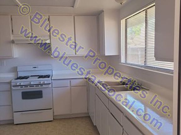 4th image of 16162 Tawney Ridge Ln #1-4