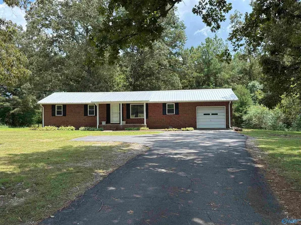 1291 Liberty Rd, Danville, AL 35619