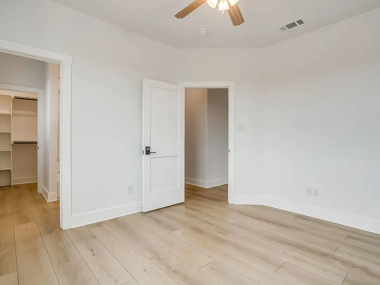 2811 Forest Park Blvd — Photo 41
