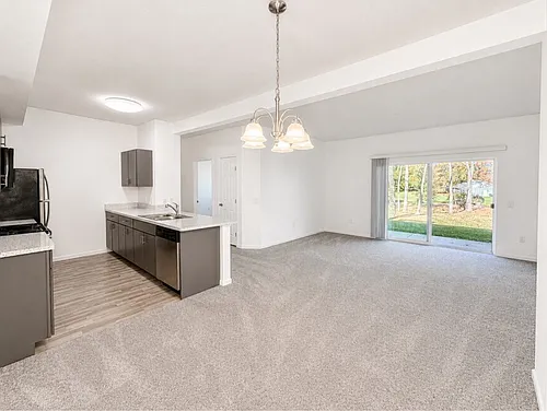 601-4 Gethings Cir Photo 1