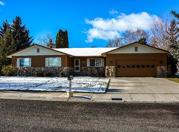 2nd image of 2528 Balboa Dr