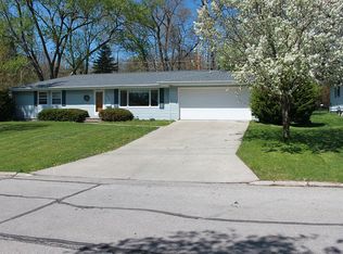 3636 Skylark Ln SE, Cedar Rapids, IA 52403