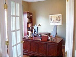 5th image of 1004 Siena Ln