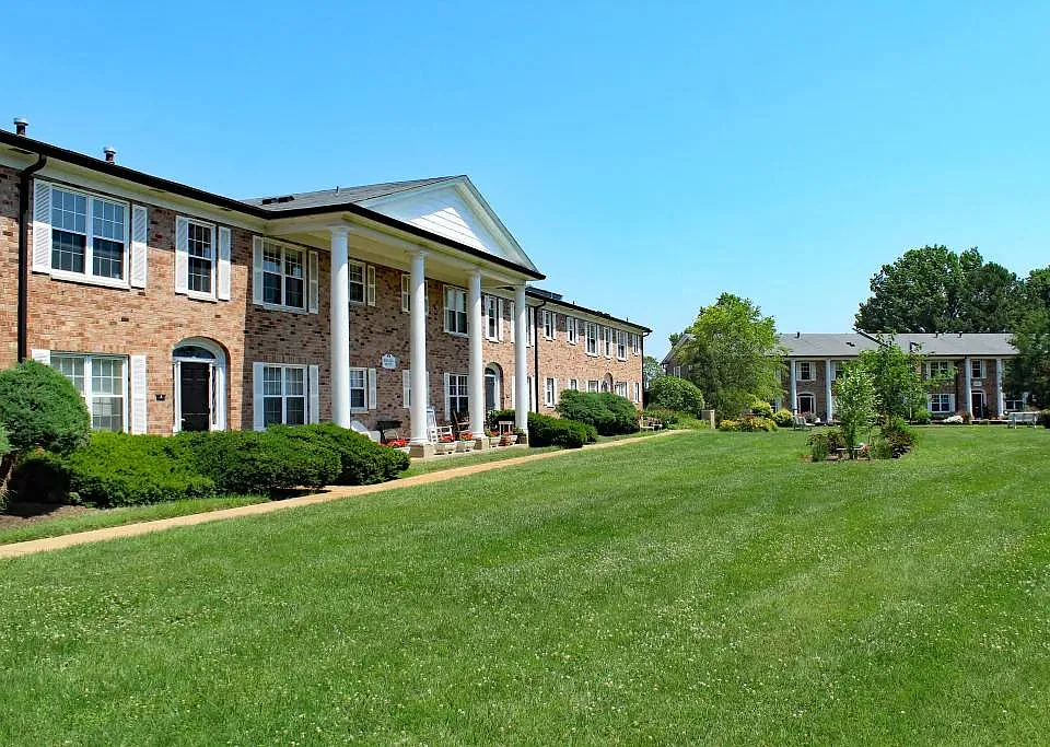 Colonial Village Apartments