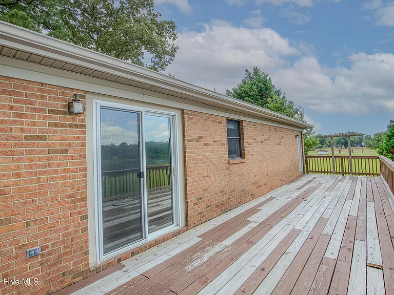 201 Sarason Pl — Photo 44