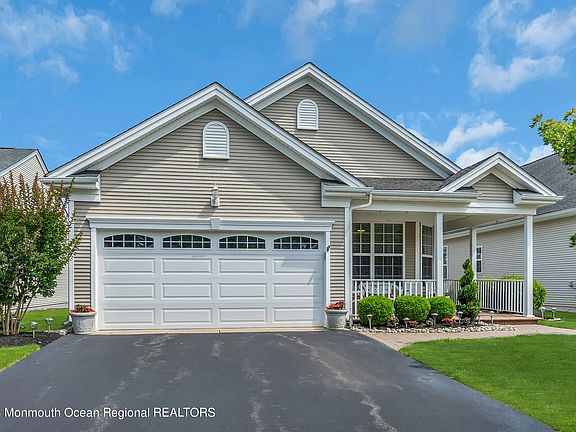 2nd image of 75 Marlow Drive