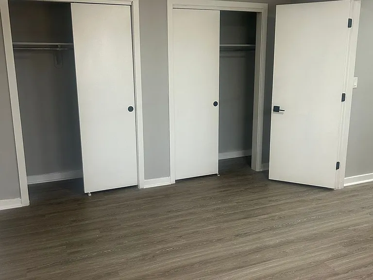 Austin Manor Apartments — Photo 12