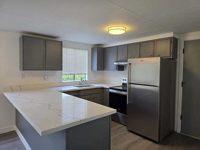 184 Belvedere St #1 — Photo 12