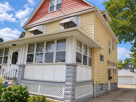 3rd image of 2070 W 100th St
