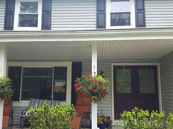 3rd image of 33855 Gail Dr