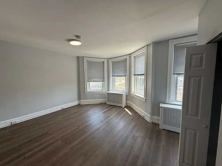 2030 N Capitol St NW — Photo 3