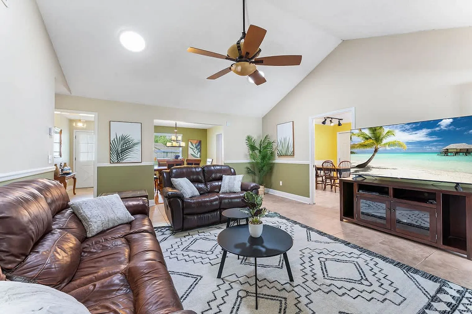 5 bed, 3.0 bath, 2292 sqft, $5,800 — Photo 1