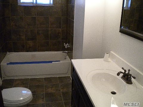 5th image of 85 Ponquogue Ave