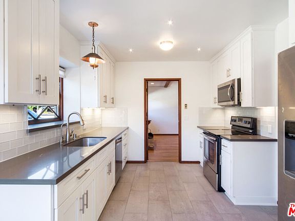 2nd image of 28970 Grayfox St