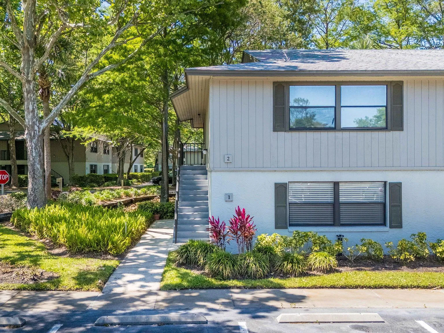 1 Tarragona Ct — Photo 3