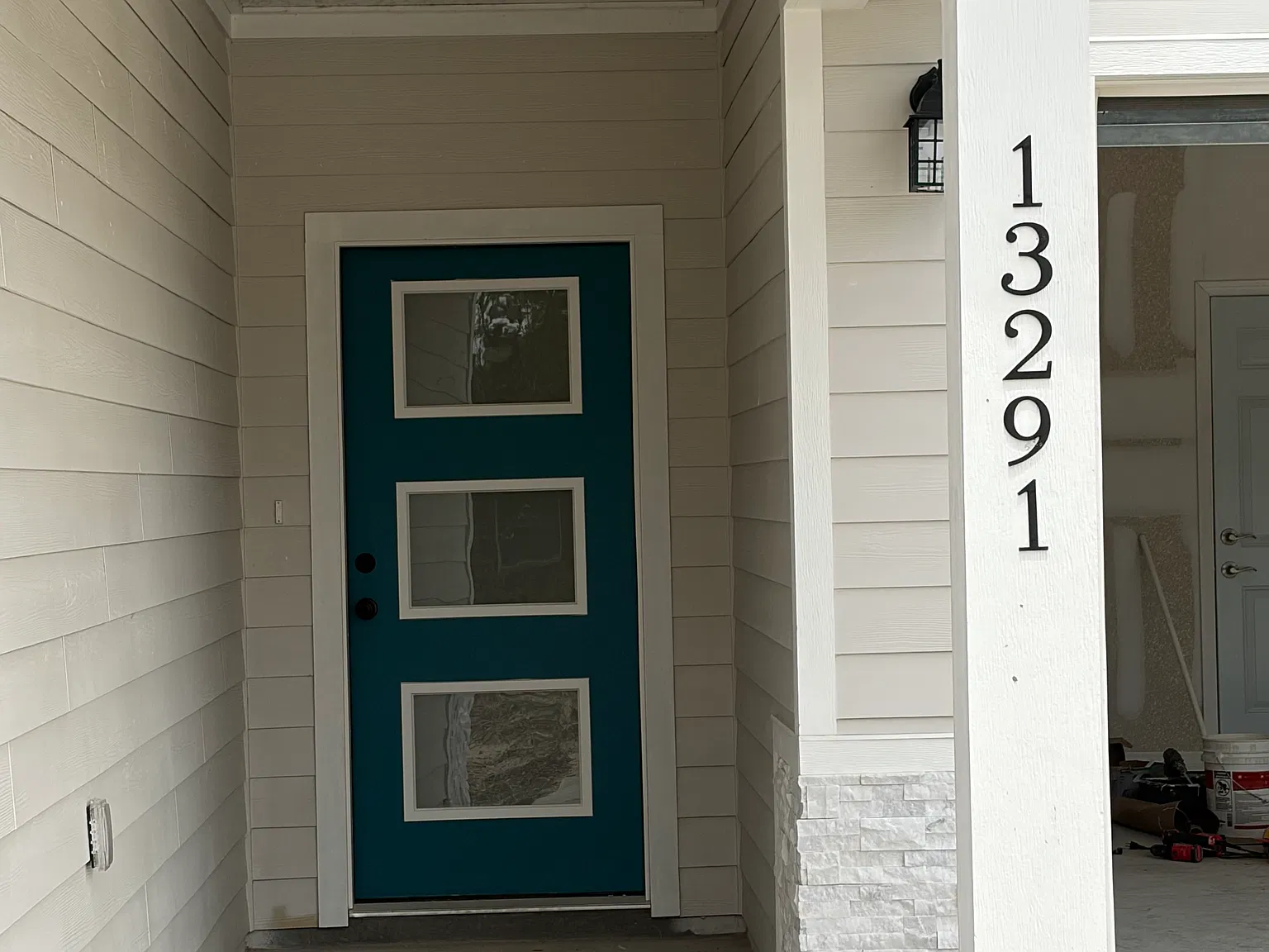 3 bed, 1704 sqft, $2,350 — Photo 3