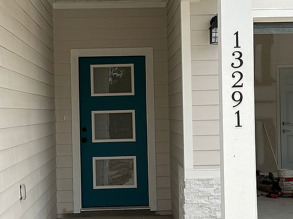 3rd image of 13291 NE 54th St