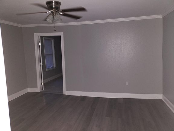 4th image of 1659 Pleasure St #A
