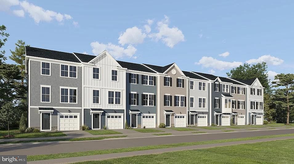 1st image of Gravenstein Ln #76